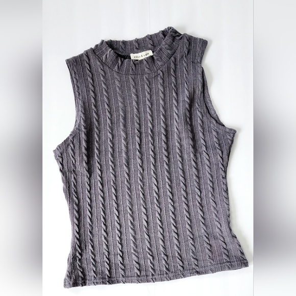 Ellie & Kate Women's Grey Knit Duster Round-Neck Cami, & Traveler's Knit Pants - Picture 2 of 5